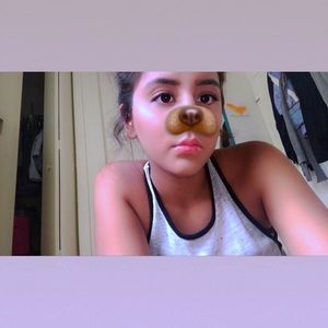 Meet your Posher, Desiree